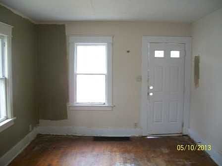 4th image of 1138 Chalfant St