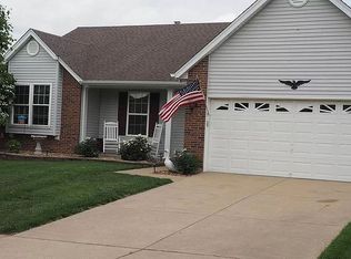 134 Whetstone Dr, Saint Charles, MO