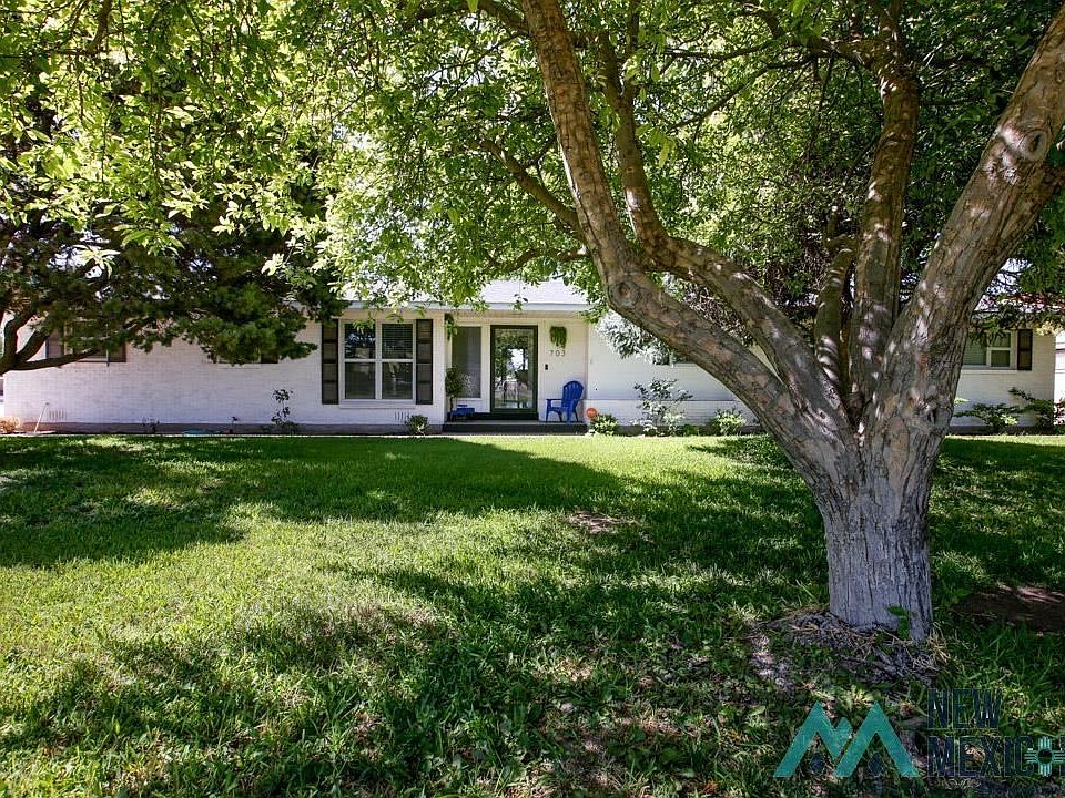 1st image of 703 W Hermosa Dr