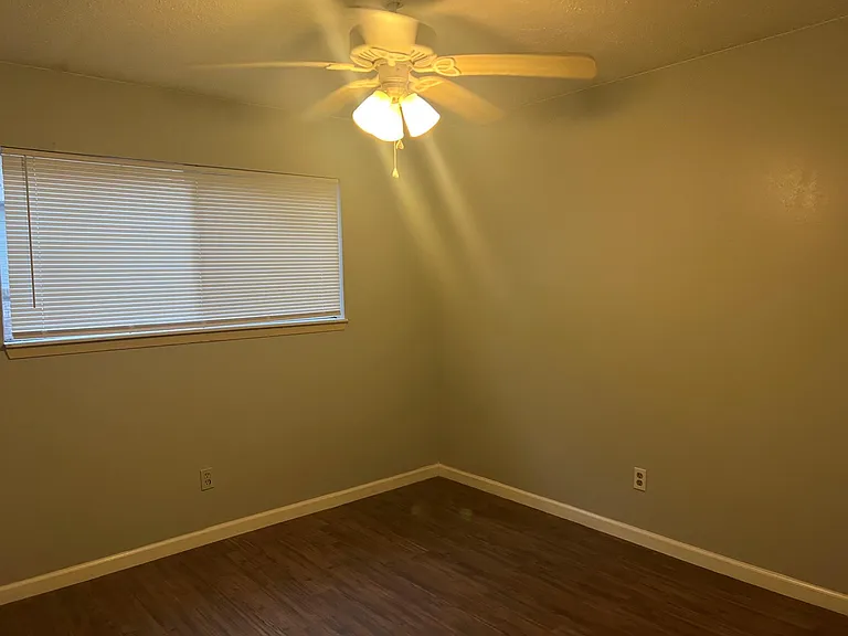 6742 Indian Lake Dr — Photo 12