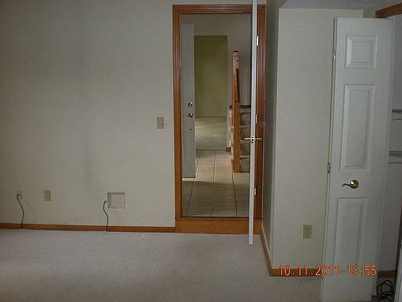 Office/Den/Bedroom.