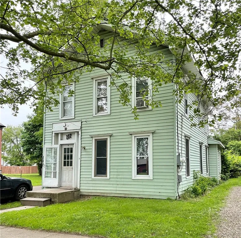 112 E Chemung Pl photo 1