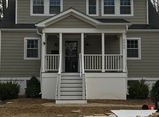6933 Custis Pkwy, Falls Church, VA 22042