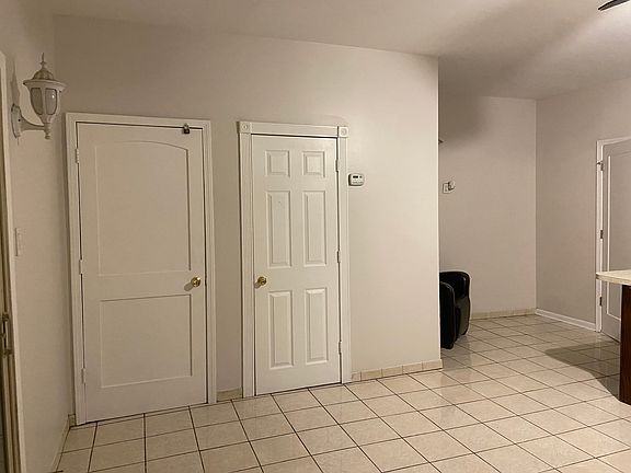 4th image of 2975 S Archer Ave #1