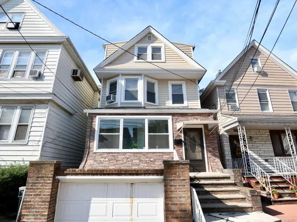 100 W 45th St, Bayonne, NJ 07002