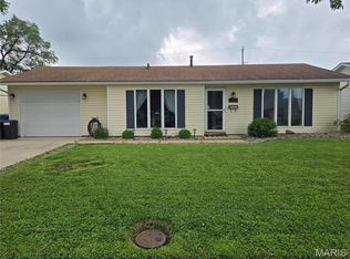 97 Briarhaven Dr, Granite City, IL 62040