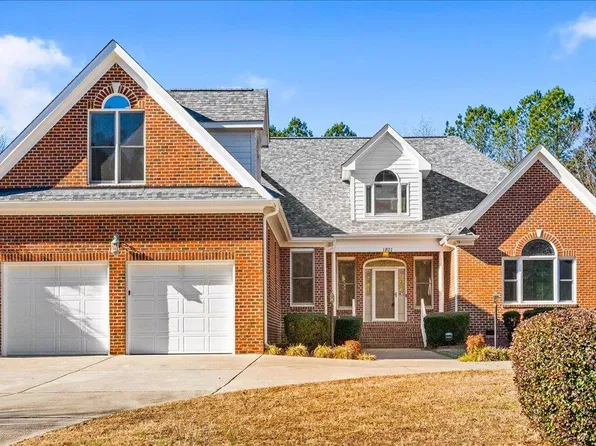 1801 Amethyst Ridge Dr, Raleigh, NC 27604