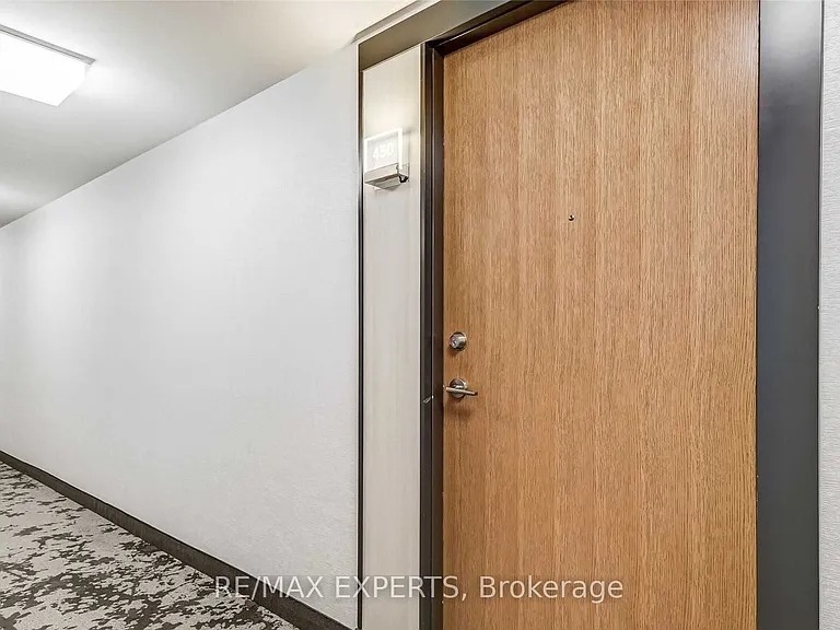 20 Shore Breeze Dr #450 — Photo 5