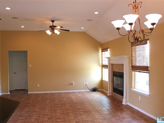 3rd image of 1121 Westway Dr
