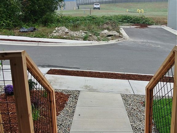 2nd image of 1881 Hardway Ln