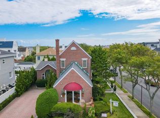 464 Beach 145th St, Far Rockaway, NY 11694