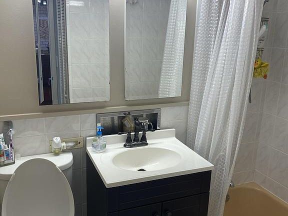 4th image of 5401 S Hyde Park Blvd APT 706