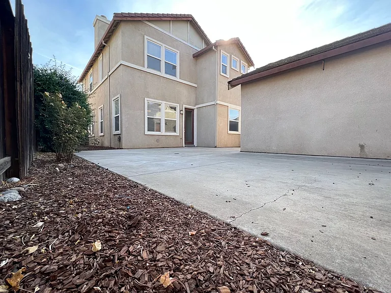 3237 Hudson Dr — Photo 23