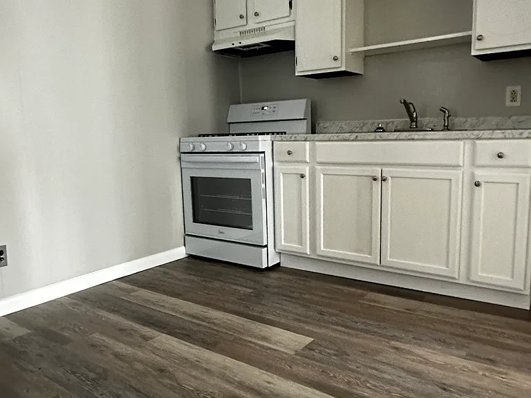 184 W Main St #1 — Photo 6