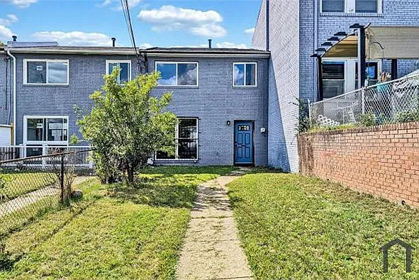 4 bed, $4,500 — Photo 2
