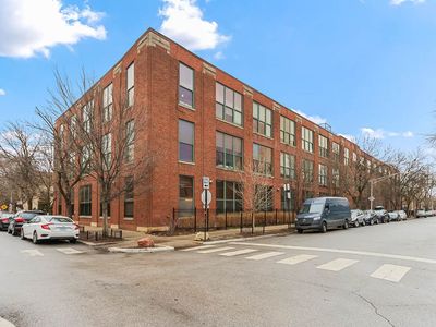 2650 W Belden Ave #107, Chicago, IL, 60647