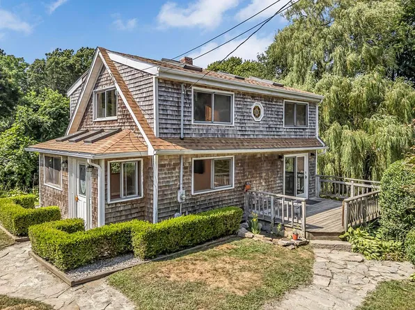7 Richmond St, Pawcatuck, CT 06379