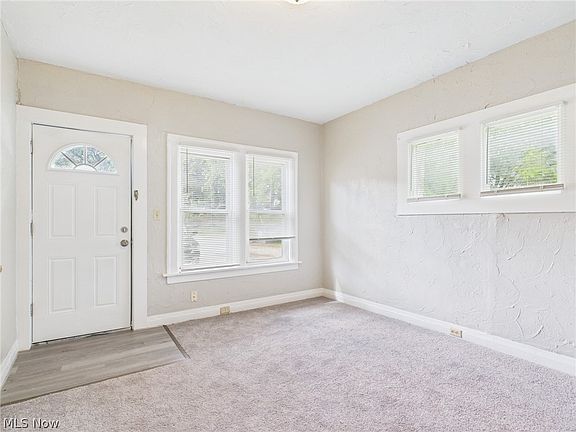 4th image of 535 Gage St