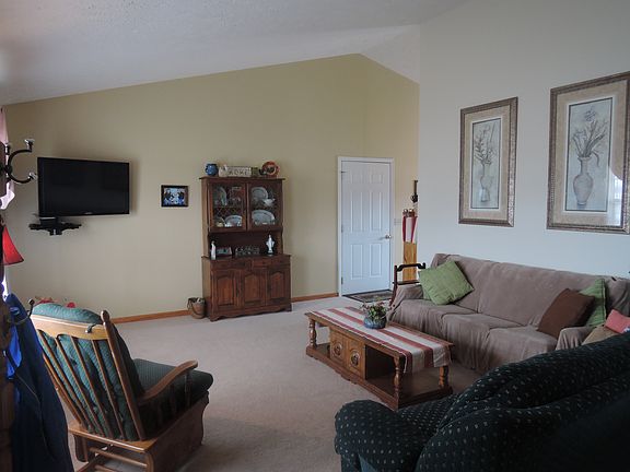 Entry living area