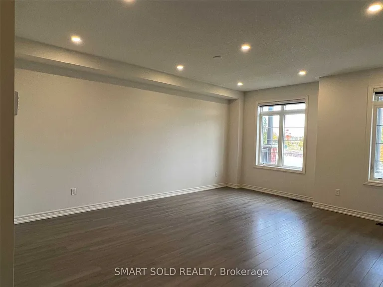 1046 Murrell Blvd — Photo 10