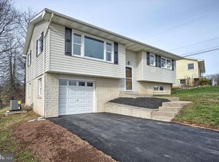 108 Greenwood Dr, Middletown, PA 17057