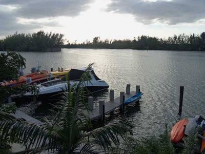 4020 N Ocean Dr, Hollywood, FL, 33019
