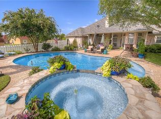 2401 Headwaters Rd, Burleson, TX 76028