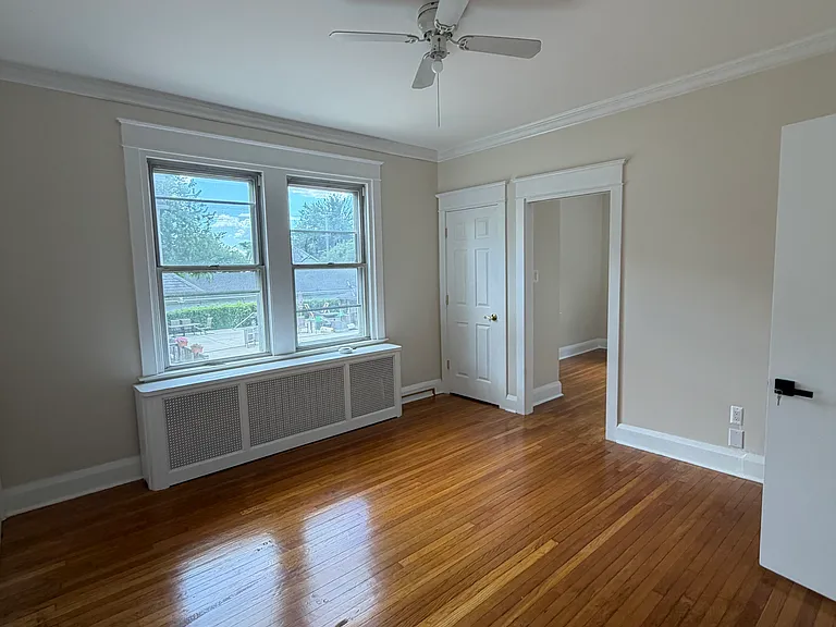 302 Shadeland Ave — Photo 18