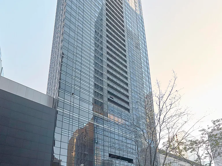 15 W 53rd St #15E — Photo 16