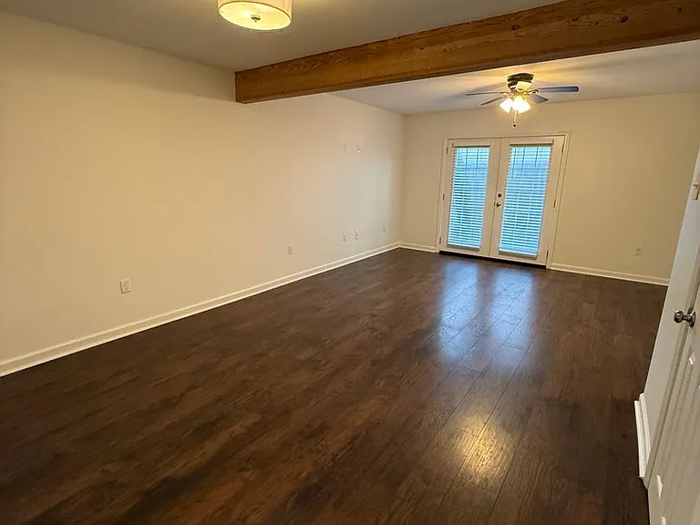 1414 Jasper Ave — Photo 2