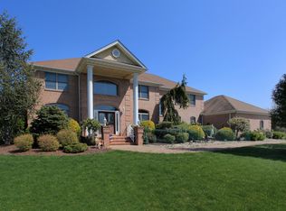 13 Ryerson Rd, Flemington, NJ 08822