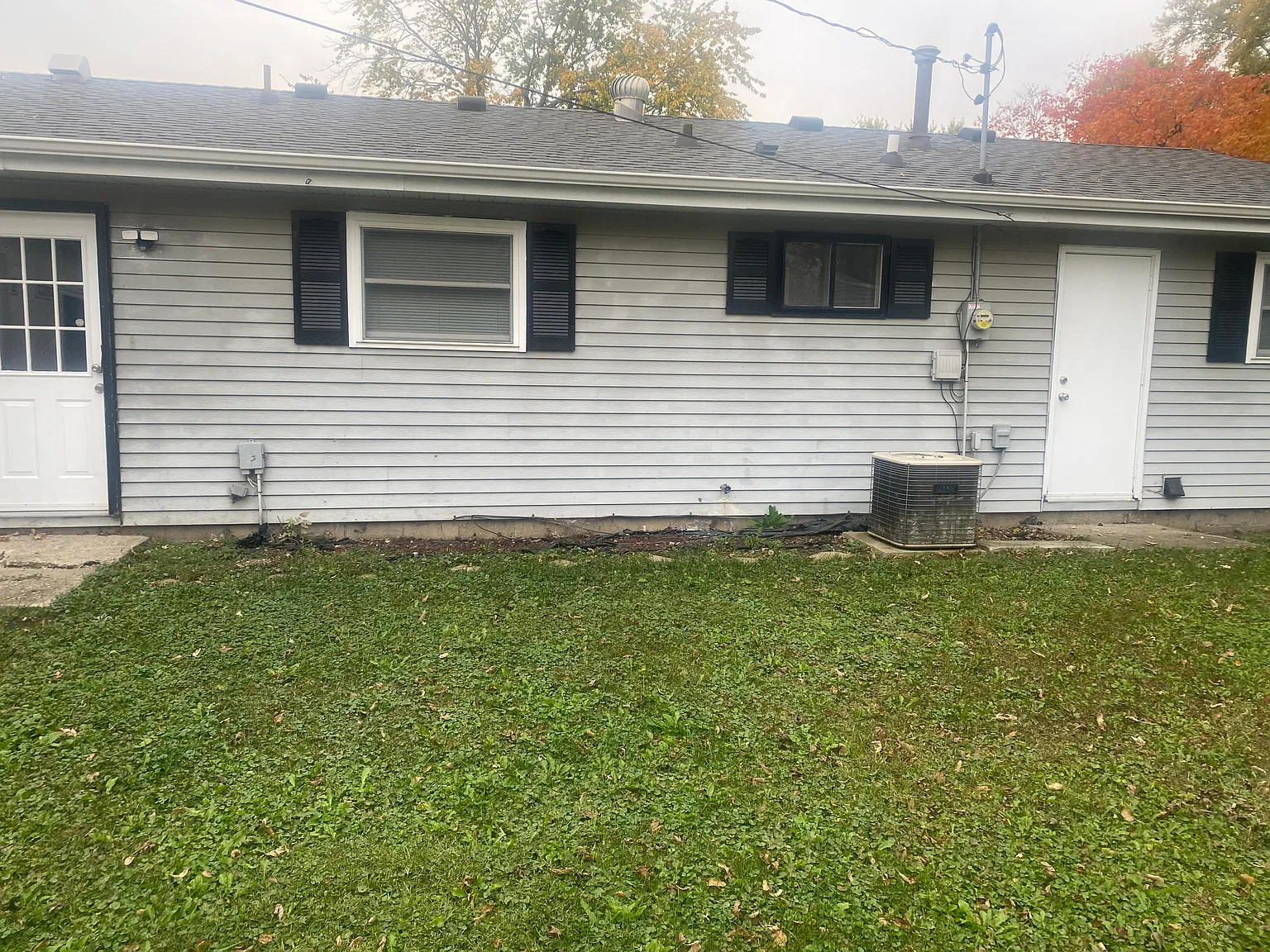 4 bed, 1152 sqft, $1,700 — Photo 2