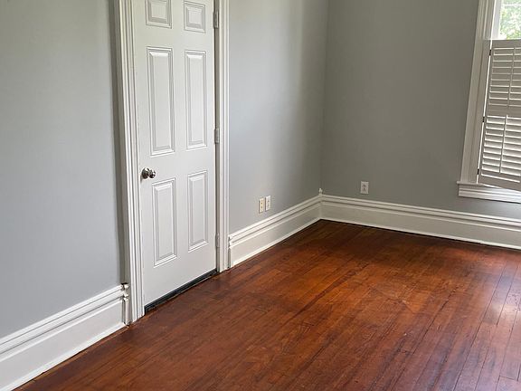 4th image of 409 N Maney Ave #2