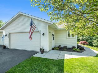 2608 Rolling Ridge Ln NW, Grand Rapids, MI 49534