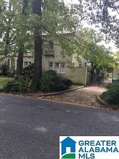 3rd image of 201 S Elm Ave