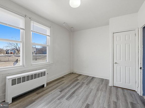 5th image of 909 Springfield Rd #D