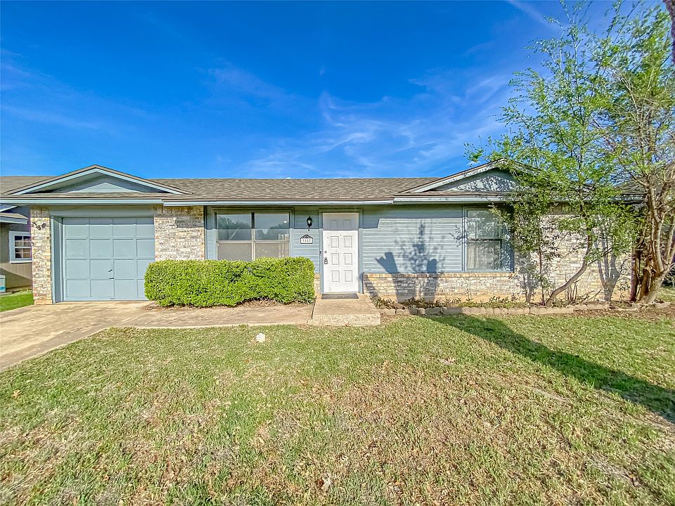 1st image of 3857 Radcliff Rd