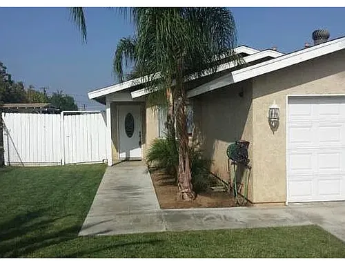 7643 Emerald St Photo 1