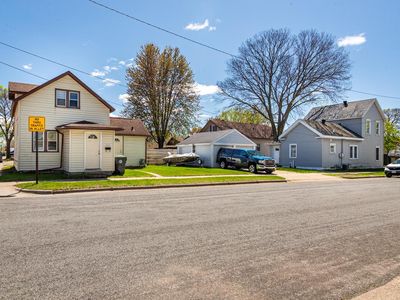 2138 George STREET #1212 Hayes St, La Crosse, WI, 54603