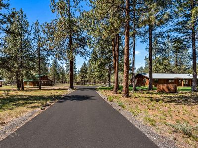 69269 Crooked Horseshoe Rd, Sisters, OR, 97759