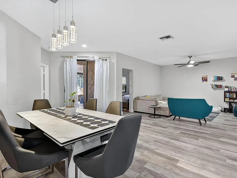 11910 Glenmore Dr #3 — Photo 11