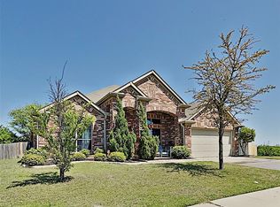 3965 Hunter Peak Rd, Roanoke, TX 76262