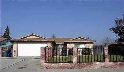 1st image of 8 Village Glen Ct