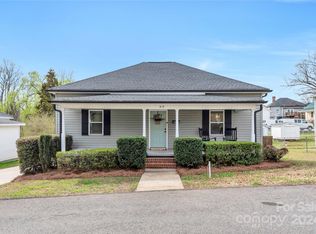 39 3rd St, Cramerton, NC 28032