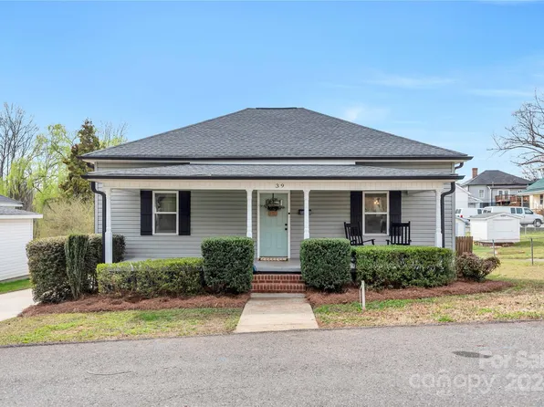 39 3rd St, Cramerton, NC 28032