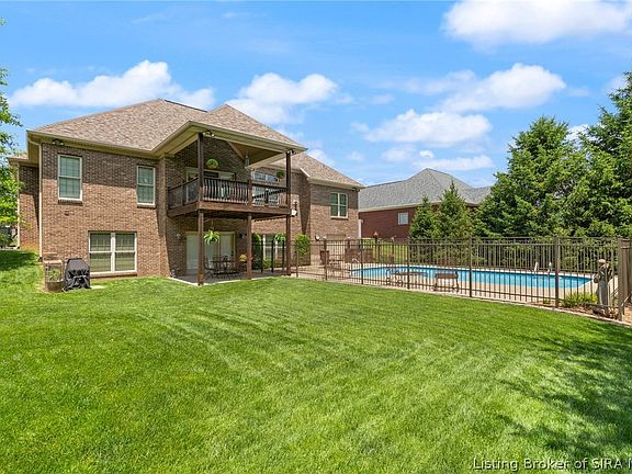 5th image of 1016 Caiman Court