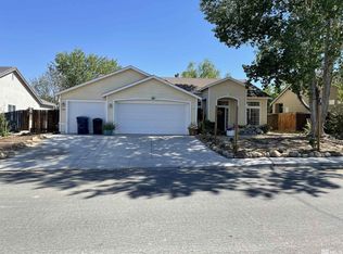 1059 Brierwood Ln, Fernley, NV 89408