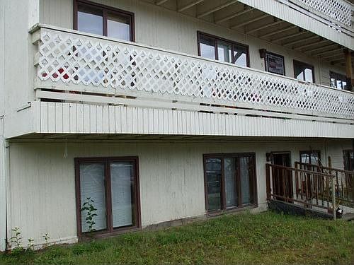 1st image of 130 Vassar Cir