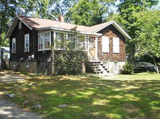 64 Harold St, Barrington, RI 02915