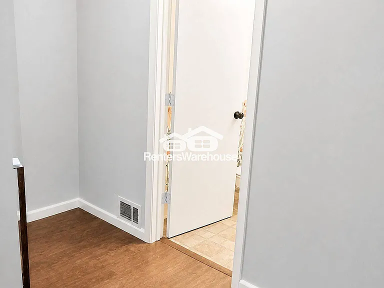 2775 Upland Ct — Photo 14